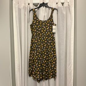 Pact NWT Green Tie back dress large